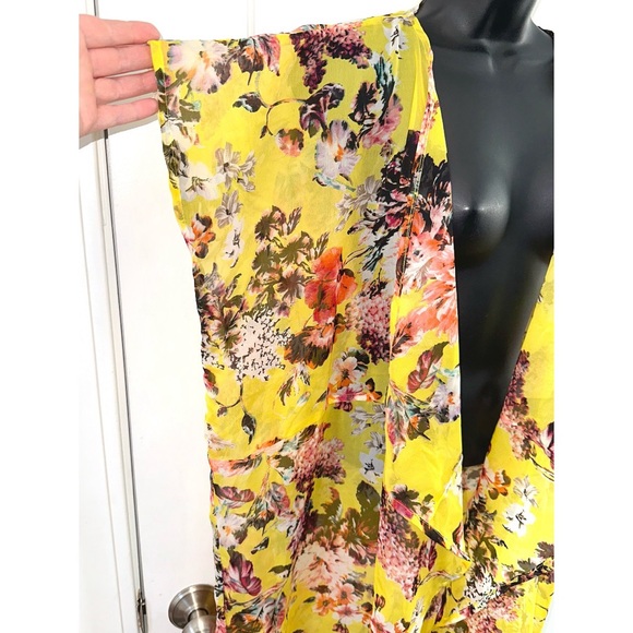 Studio 36 Long Yellow Floral Print shawl size One Size - Picture 5 of 5